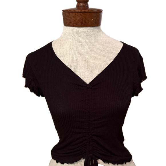 Antistar ruffle short sleeve ruched crop top black Small - Picture 14 of 15